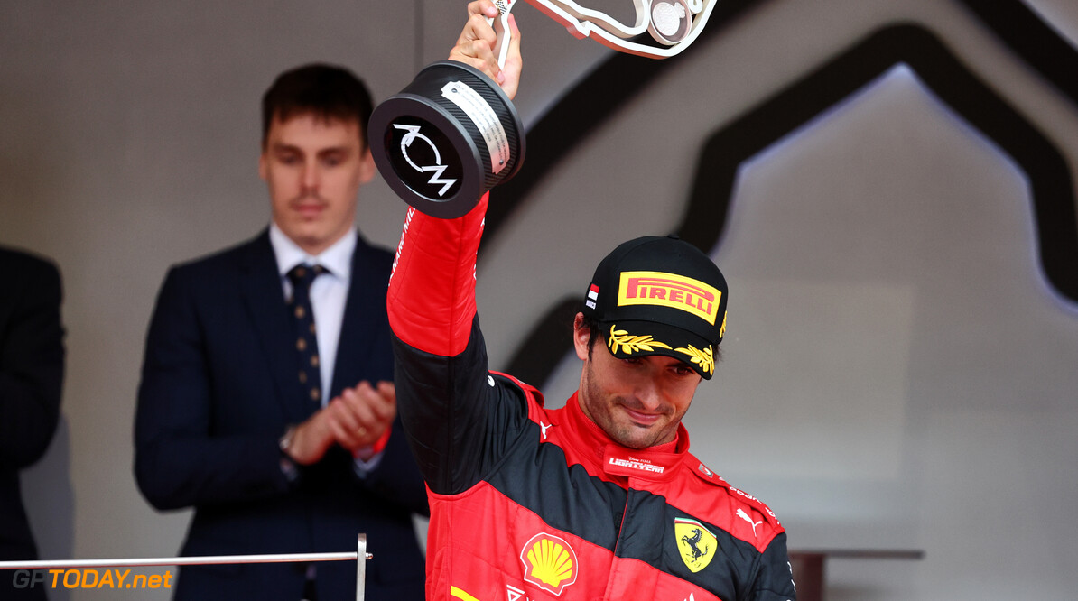 Ferrari viert nieuwe tweede plek van Sainz
