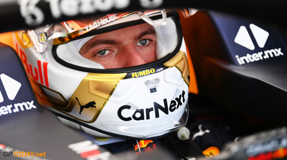 MONTREAL, QUEBEC - JUNE 17: Max Verstappen of the Netherlands and Oracle Red Bull Racing prepares to drive in the garage during practice ahead of the F1 Grand Prix of Canada at Circuit Gilles Villeneuve on June 17, 2022 in Montreal, Quebec. (Photo by Dan Mullan/Getty Images) // Getty Images / Red Bull Content Pool // SI202206170800 // Usage for editorial use only // 
F1 Grand Prix of Canada - Practice




SI202206170800
