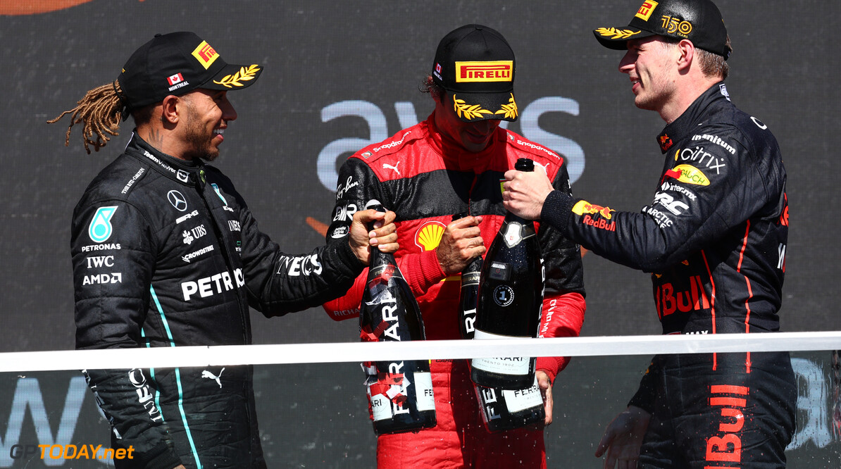 Formula One World Championship
1st place Max Verstappen (NLD) Red Bull Racing RB18 with 2nd place Carlos Sainz Jr (ESP) Ferrari F1-75 and 3rd place Lewis Hamilton (GBR) Mercedes AMG F1 W13.
19.06.2022. Formula 1 World Championship, Rd 9, Canadian Grand Prix, Montreal, Canada, Race Day.
- www.xpbimages.com, EMail: requests@xpbimages.com (C) Copyright: Batchelor / XPB Images
Motor Racing - Formula One World Championship - Canadian Grand Prix - Race Day - Montreal, Canada
XPB Images
Montreal
Canada

Formel1 Formel F1 Formula 1 Formula1 GP Grand Prix one Canada Canadian Montreal Ille Notre Dame Circuit June Sunday 19 06 6 2022 Podium Portrait