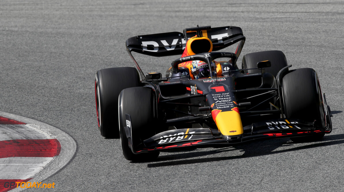 Red Bull is volgens AMuS dominant: 'Vier tienden sneller dan Ferrari'