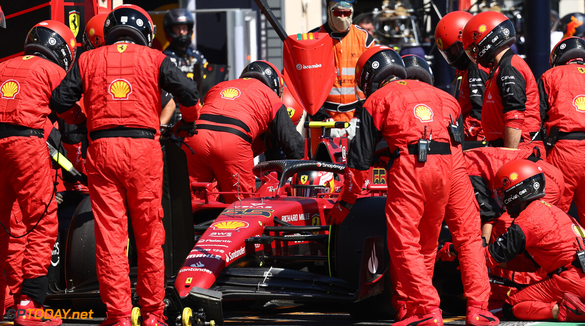 Montoya kritisch op Ferrari: "Ze zouden dik voor moeten staan"
