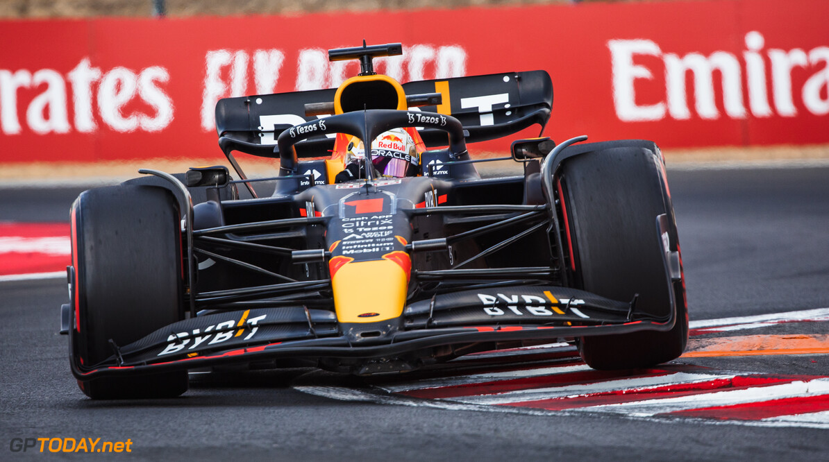 <b> Uitslag Grand Prix van Hongarije: </b> Magistrale Verstappen wint dankzij inhaalrace en strategie Red Bull