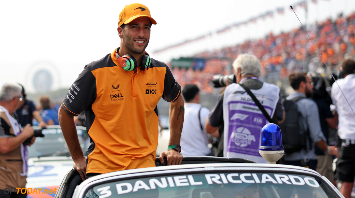 <b> Video: </b> Ricciardo vermaakt fans na uitvalbeurt