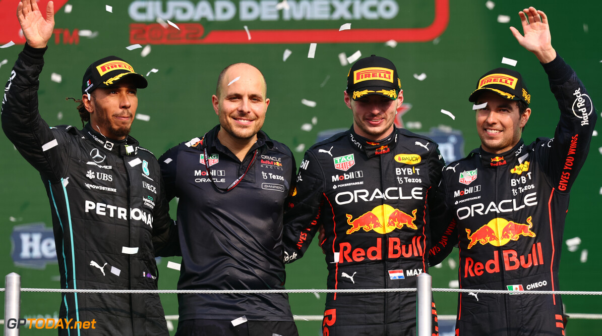Formula One World Championship
1st place Max Verstappen (NLD) Red Bull Racing, 2nd place Lewis Hamilton (GBR) Mercedes AMG F1, 3rd place Sergio Perez (MEX) Red Bull Racing with Gianpiero Lambiase (ITA) Red Bull Racing Engineer.
30.10.2022. Formula 1 World Championship, Rd 20, Mexican Grand Prix, Mexico City, Mexico, Race Day.
- www.xpbimages.com, EMail: requests@xpbimages.com (C) Copyright: Batchelor / XPB Images
Motor Racing - Formula One World Championship - Mexican Grand Prix - Race Day - Mexico City, Mexico
XPB Images
Mexico City
Mexico

Formel1 Formel F1 Formula 1 Formula1 GP Grand Prix Mexico Mexico City Mexican Autodromo Hermanos Sunday October 30 10 2022 Podium Portrait
