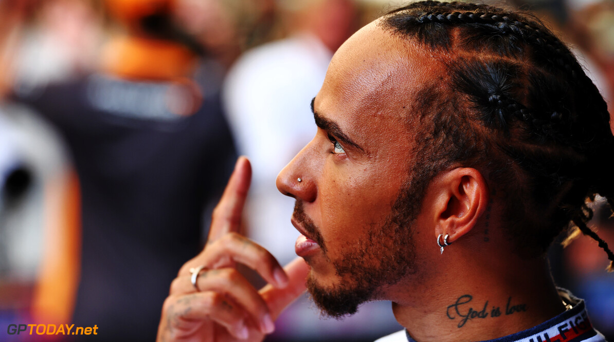 Hamilton: "We waren 'mijlenver' van podium, maar ik moet positief blijven"
