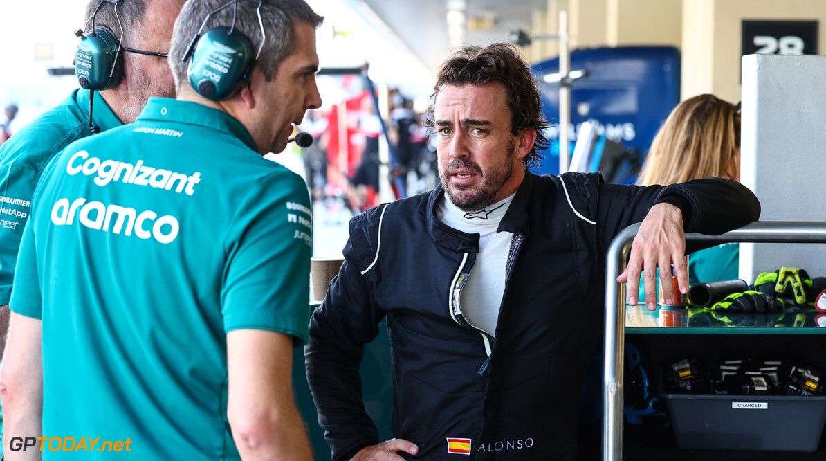 Briatore verwacht veel van Aston Martin-transfer Alonso: "Fernando is een rottweiler"