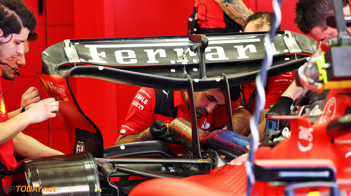 Ferrari testte opvallende achtervleugel uit tijdens ochtendsessie