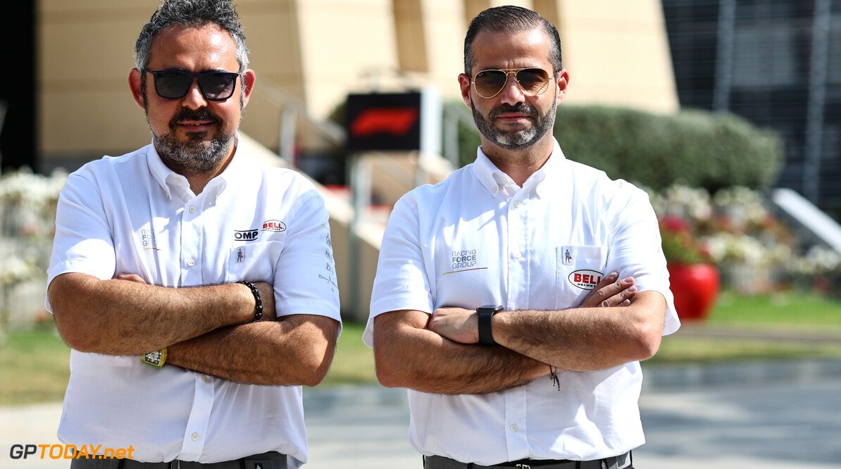 Formula One World Championship
Massimiliano Portioli (ITA) and Michael Aumento (BEL), Bell helmets technicians 
05.03.2023. Formula 1 World Championship, Rd 1, Bahrain Grand Prix, Sakhir, Bahrain, Race Day.
- www.xpbimages.com, EMail: requests@xpbimages.com (C) Copyright: Charniaux / XPB Images
Motor Racing - Formula One World Championship - Bahrain Grand Prix - Race Day - Sakhir, Bahrain
xpbimages.com
Sakhir
Bahrain

Formel1 Formel F1 Formula 1 Formula1 GP Grand Prix one Bahrain International Circuit BIC Manama Bahrain Sakhir Sunday March 05 5 03 3 2023 Portrait