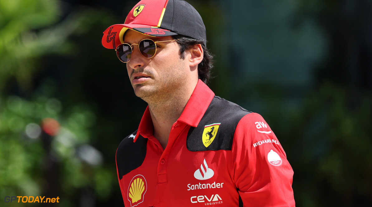 Sainz verwacht meer van Ferrari: "Ik was best wel verrast"