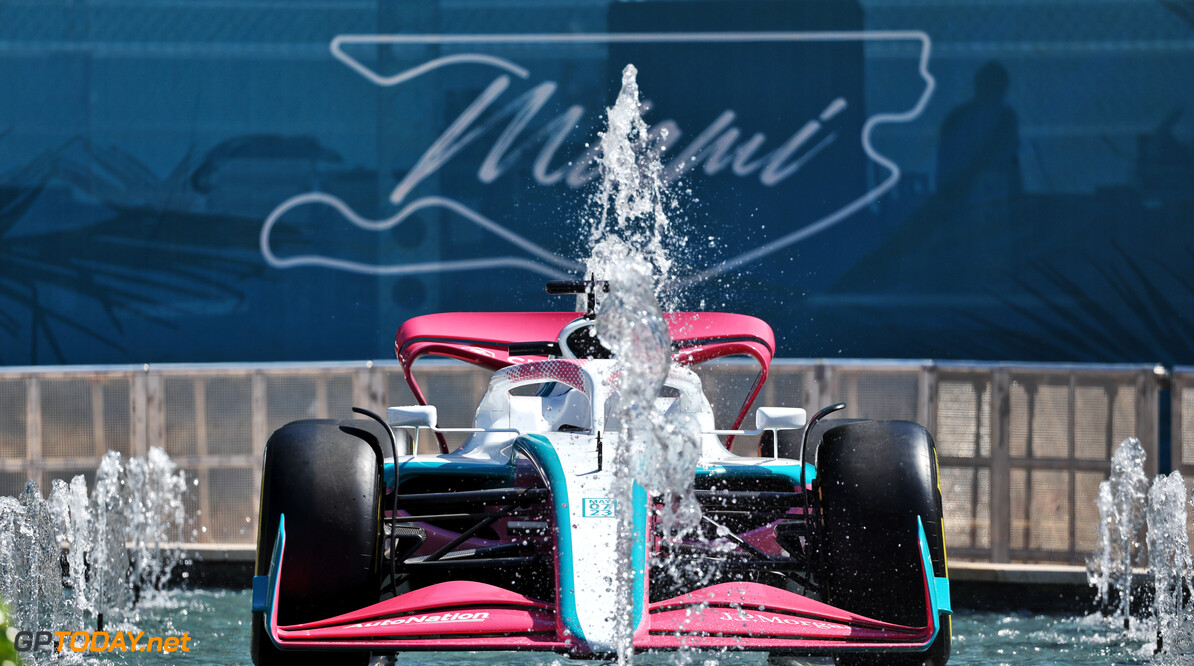 Formula One World Championship
Circuit atmosphere - water fountain display.

04.05.2023. Formula 1 World Championship, Rd 5, Miami Grand Prix, Miami, Florida, USA, Preparation Day.

- www.xpbimages.com, EMail: requests@xpbimages.com (C) Copyright: Moy / XPB Images
Motor Racing - Formula One World Championship - Miami Grand Prix - Preparation Day - Miami, USA
XPB Images
Miami
USA

Formel1 Formel F1 Formula 1 Formula1 GP Grand Prix one Miami International Autodrome Thursday Miami Gardens Florida USA United States of America May 04 04 05 5 2023 Atmosphere