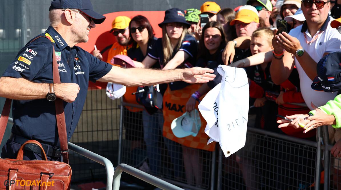 Formula One World Championship
Adrian Newey (GBR) Red Bull Racing Chief Technical Officer with fans.

07.07.2023. Formula 1 World Championship, Rd 11, British Grand Prix, Silverstone, England, Practice Day.

 - www.xpbimages.com, EMail: requests@xpbimages.com (C) Copyright: Coates / XPB Images
Motor Racing - Formula One World Championship - British Grand Prix - Practice Day - Silverstone, England
XPB Images
Silverstone
England

July Formel1 Formel F1 Formula 1 Formula1 GP Grand Prix one Circ