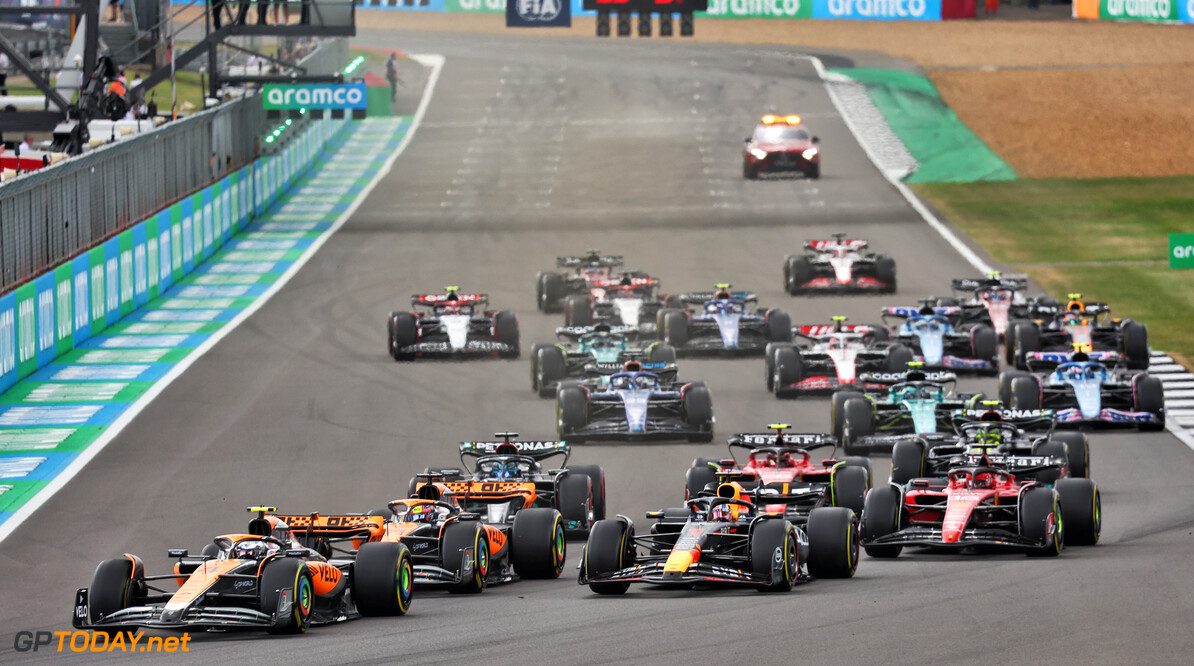 Formula One World Championship
Lando Norris (GBR) McLaren MCL60 leads Max Verstappen (NLD) Red Bull Racing RB19 and Oscar Piastri (AUS) McLaren MCL60 at the start of the race.

09.07.2023. Formula 1 World Championship, Rd 11, British Grand Prix, Silverstone, England, Race Day.

- www.xpbimages.com, EMail: requests@xpbimages.com (C) Copyright: Batchelor / XPB Images
Motor Racing - Formula One World Championship - British Grand Prix - Race Day - Silverstone, England
XPB Images
Silverstone
England

July Formel1 Formel F1 Formula 1 Formula1 GP Grand Prix one Circ
