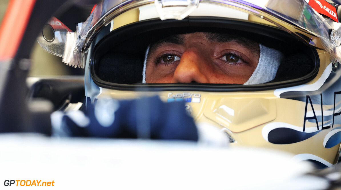 Ricciardo viert terugkeer met speciale helm