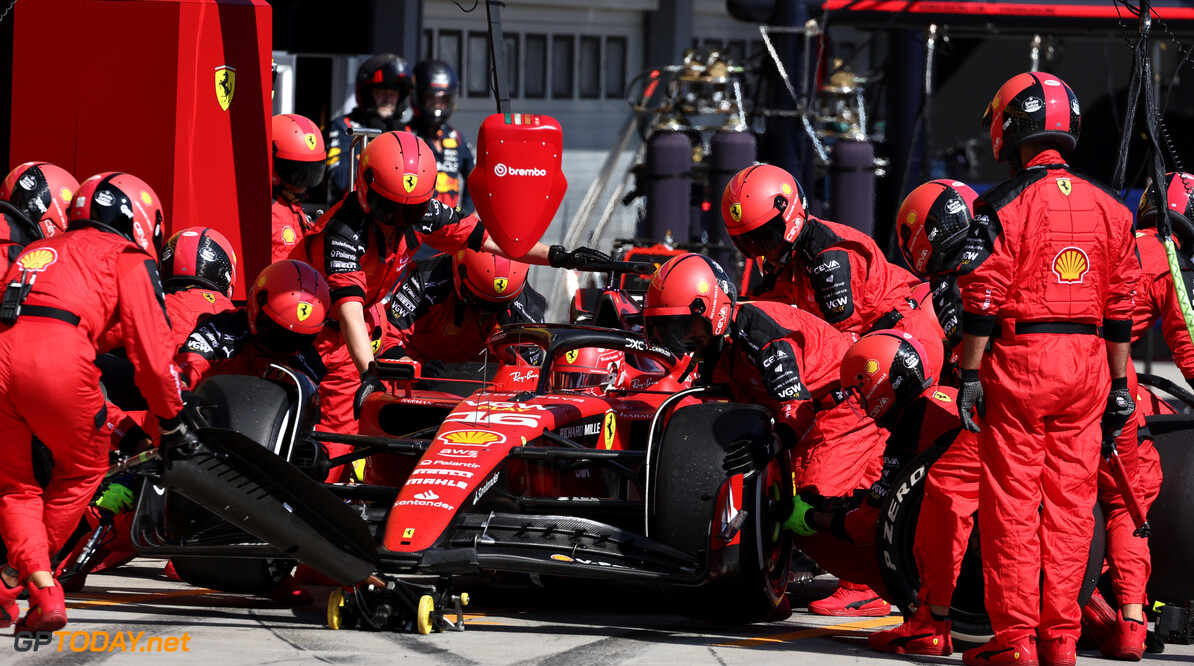 Formula One World Championship
Charles Leclerc (MON) Ferrari SF-23 makes a pit stop.

23.07.2023. Formula 1 World Championship, Rd 12, Hungarian Grand Prix, Budapest, Hungary, Race Day.

- www.xpbimages.com, EMail: requests@xpbimages.com (C) Copyright: Moy / XPB Images
Motor Racing - Formula One World Championship - Hungarian Grand Prix - Race Day - Budapest, Hungary
XPB Images
Budapest
Hungary

Formel1 Formel F1 Formula 1 Formula1 GP Grand Prix one Circuit H