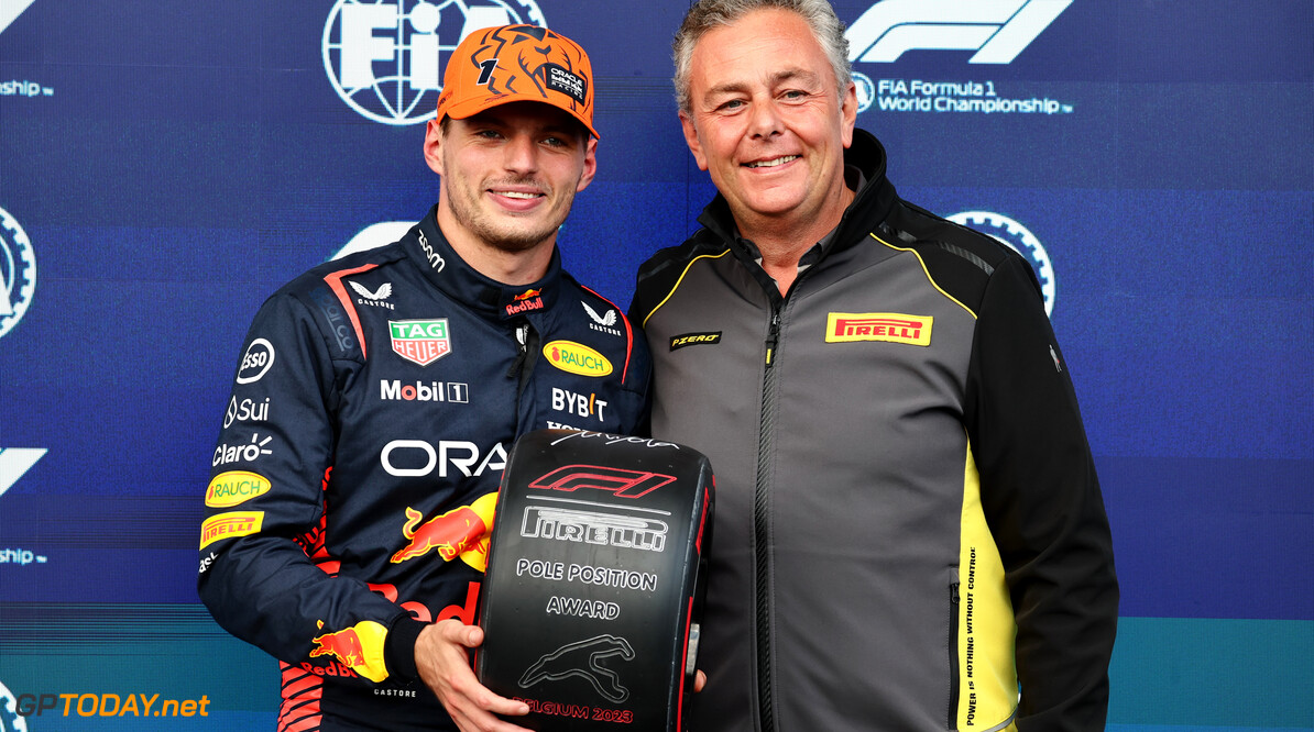 Formula One World Championship
(L to R): Max Verstappen (NLD) Red Bull Racing receives the Pirelli Pole Position Award from Mario Isola (ITA) Pirelli Racing Manager.

28.07.2023. Formula 1 World Championship, Rd 13, Belgian Grand Prix, Spa Francorchamps, Belgium, Qualifying Day.

- www.xpbimages.com, EMail: requests@xpbimages.com (C) Copyright: Batchelor / XPB Images
Motor Racing - Formula One World Championship - Belgian Grand Prix - Sprint Day - Spa Francorchamps, Belgium
XPB Images
Spa Francorchamps
Belgium

Formel1 Formel F1 Formula 1 Formula1 GP Grand Prix one Circuit d