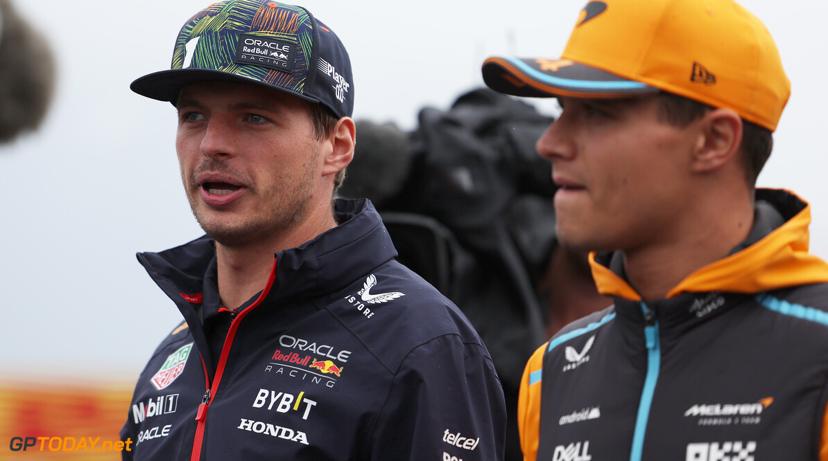 Formula One World Championship
(L to R): Max Verstappen (NLD) Red Bull Racing with Lando Norris (GBR) McLaren on the drivers' parade.

27.08.2023. Formula 1 World Championship, Rd 14, Dutch Grand Prix, Zandvoort, Netherlands, Race Day.

 - www.xpbimages.com, EMail: requests@xpbimages.com (C) Copyright: Staley / XPB Images
Motor Racing - Formula One World Championship - Dutch Grand Prix - Race Day - Zandvoort, Netherlands
XPB Images
Zandvoort
Netherlands

Formel1 Formel F1 Formula 1 Formula1 GP Grand Prix one Circuit Z