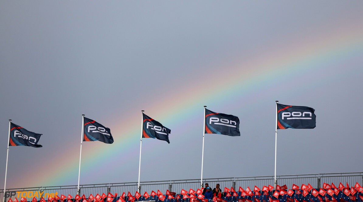Formula One World Championship
Circuit atmosphere - a rainbow above the grandstand.

27.08.2023. Formula 1 World Championship, Rd 14, Dutch Grand Prix, Zandvoort, Netherlands, Race Day.

 - www.xpbimages.com, EMail: requests@xpbimages.com (C) Copyright: Staley / XPB Images
Motor Racing - Formula One World Championship - Dutch Grand Prix - Race Day - Zandvoort, Netherlands
XPB Images
Zandvoort
Netherlands

Formel1 Formel F1 Formula 1 Formula1 GP Grand Prix one Circuit Z