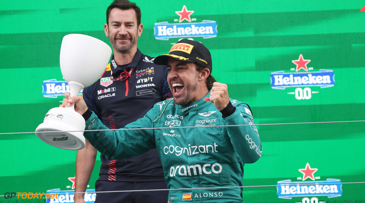 Formula One World Championship
Fernando Alonso (ESP) Aston Martin F1 Team celebrates his second position on the podium.

27.08.2023. Formula 1 World Championship, Rd 14, Dutch Grand Prix, Zandvoort, Netherlands, Race Day.

- www.xpbimages.com, EMail: requests@xpbimages.com (C) Copyright: Bearne / XPB Images
Motor Racing - Formula One World Championship - Dutch Grand Prix - Race Day - Zandvoort, Netherlands
XPB Images
Zandvoort
Netherlands

Formel1 Formel F1 Formula 1 Formula1 GP Grand Prix one Circuit Z
