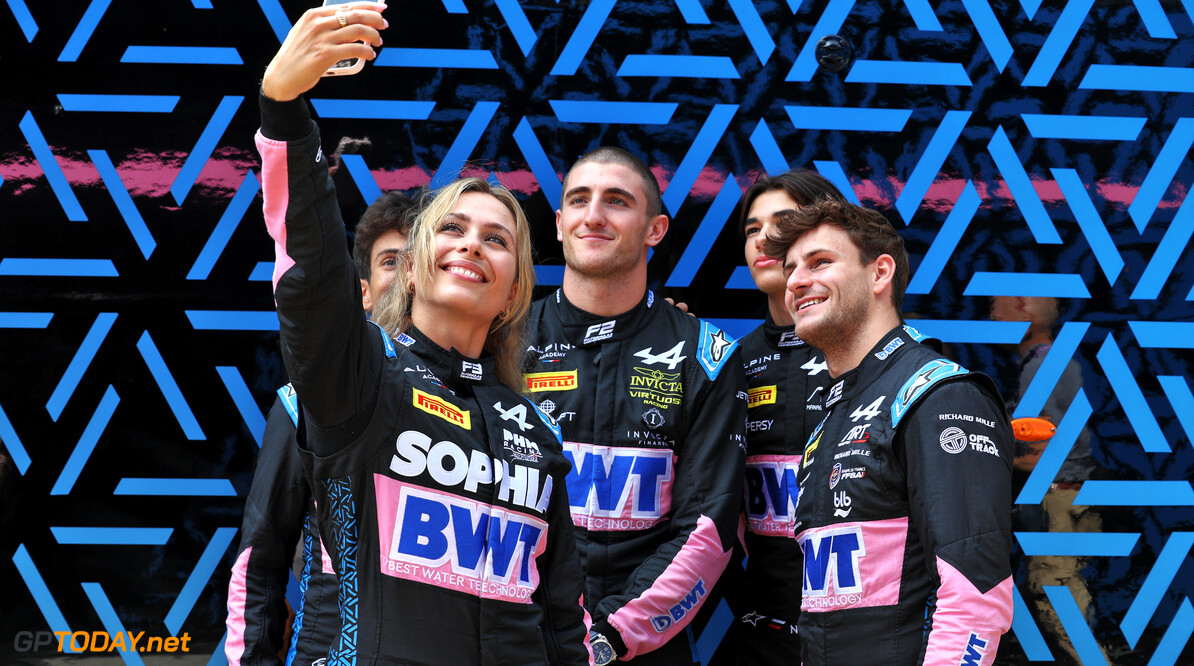Formula One World Championship
Sophia Florsch (GER) Alpine Academy Driver with (L to R): Gabriele Mini (ITA) Alpine Academy Driver; Jack Doohan (AUS) Alpine F1 Team Reserve Driver; Nikola Tsolov (BGR) Alpine Academy Driver; and Victor Martins (FRA) Alpine Academy Driver.

31.08.2023. Formula 1 World Championship, Rd 15, Italian Grand Prix, Monza, Italy, Preparation Day.

- www.xpbimages.com, EMail: requests@xpbimages.com (C) Copyright: Moy / XPB Images
Motor Racing - Formula One World Championship - Italian Grand Prix - Preparation Day - Monza, Italy
XPB Images
Monza
Italy

Formel1 Formel F1 Formula 1 Formula1 GP Grand Prix one Italy Ita