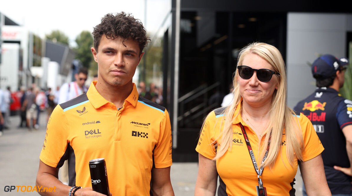 Formula One World Championship
(L to R): Lando Norris (GBR) McLaren with Sophie Ogg (GBR) McLaren Communications Director.

31.08.2023. Formula 1 World Championship, Rd 15, Italian Grand Prix, Monza, Italy, Preparation Day.

- www.xpbimages.com, EMail: requests@xpbimages.com (C) Copyright: Bearne / XPB Images
Motor Racing - Formula One World Championship - Italian Grand Prix - Preparation Day - Monza, Italy
XPB Images
Monza
Italy

Formel1 Formel F1 Formula 1 Formula1 GP Grand Prix one Italy Ita