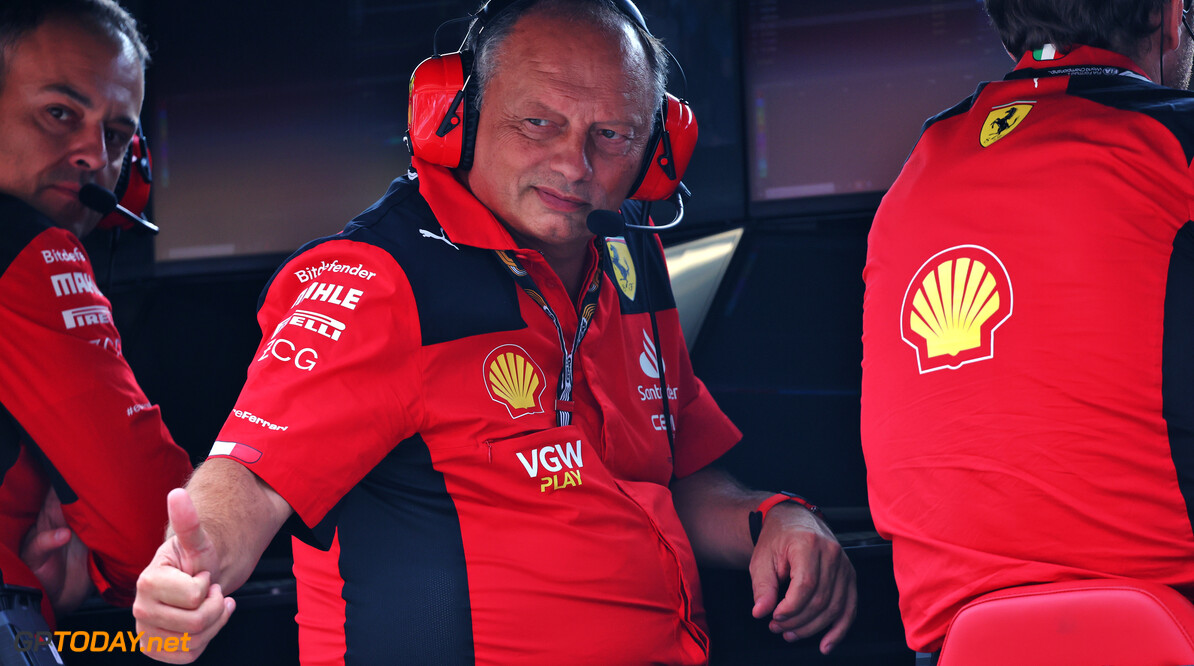 Vasseur trots op onderlinge Ferrari-duels: "Wel een vreemd gevoel"
