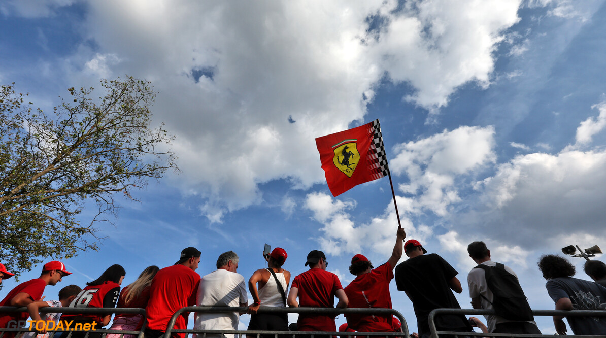Formula One World Championship
Circuit atmosphere - Ferrari fans.

01.09.2023. Formula 1 World Championship, Rd 15, Italian Grand Prix, Monza, Italy, Practice Day.

- www.xpbimages.com, EMail: requests@xpbimages.com (C) Copyright: Moy / XPB Images
Motor Racing - Formula One World Championship - Italian Grand Prix - Practice Day - Monza, Italy
XPB Images
Monza
Italy

Formel1 Formel F1 Formula 1 Formula1 GP Grand Prix one Italy Ita