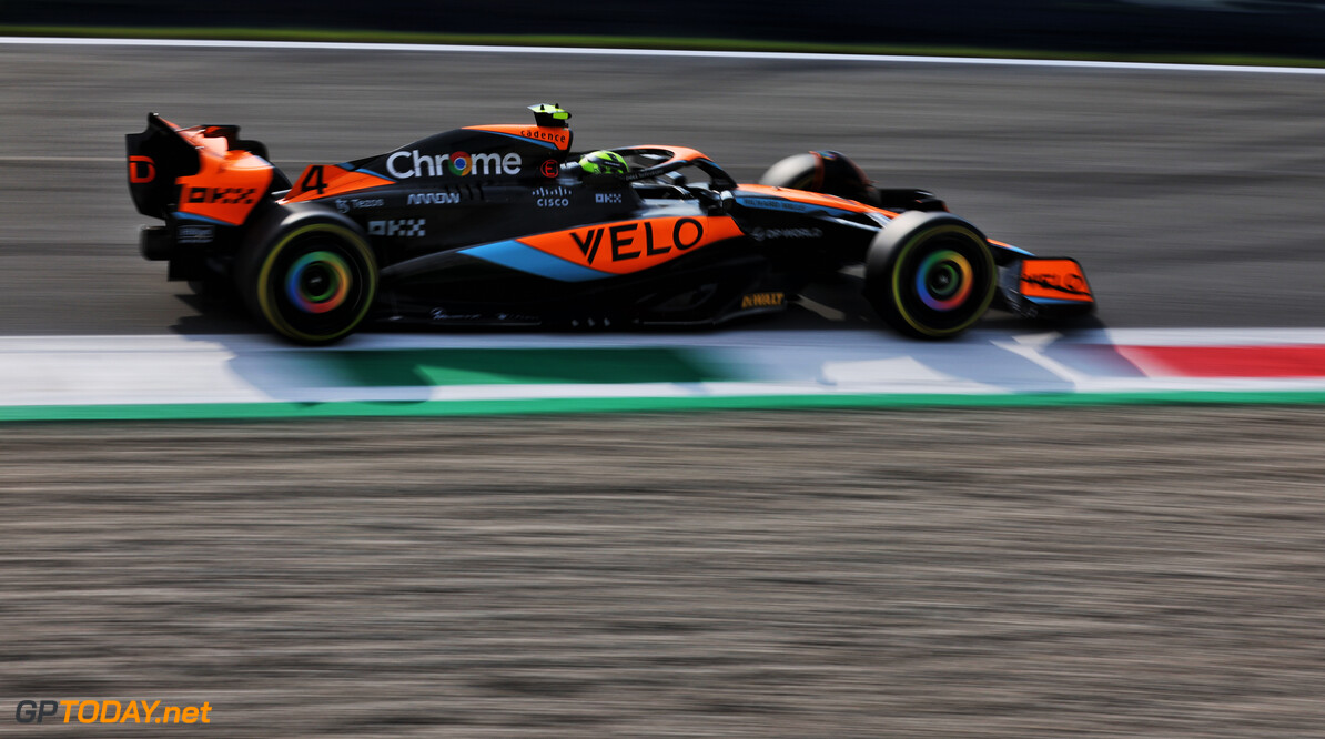 McLaren rijdt met zwarte livery in Singapore en Japan