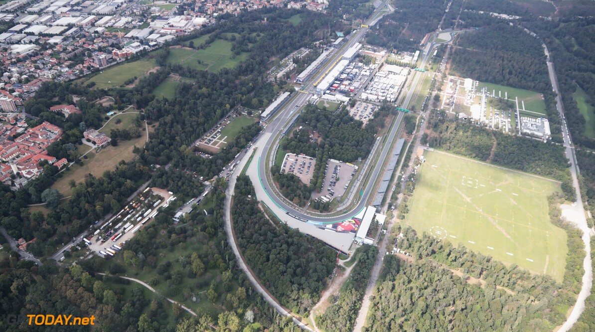 Formula One World Championship
An aerial view of the circuit.

02.09.2023. Formula 1 World Championship, Rd 15, Italian Grand Prix, Monza, Italy, Qualifying Day.

- www.xpbimages.com, EMail: requests@xpbimages.com (C) Copyright: XPB Images
Motor Racing - Formula One World Championship - Italian Grand Prix - Qualifying Day - Monza, Italy
XPB Images
Monza
Italy

Formel1 Formel F1 Formula 1 Formula1 GP Grand Prix one Italy Ita