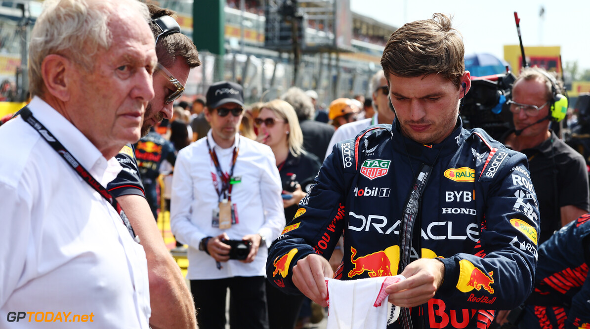 Formula One World Championship
(L to R): Dr Helmut Marko (AUT) Red Bull Motorsport Consultant with Max Verstappen (NLD) Red Bull Racing on the grid.

03.09.2023. Formula 1 World Championship, Rd 15, Italian Grand Prix, Monza, Italy, Race Day.

- www.xpbimages.com, EMail: requests@xpbimages.com (C) Copyright: Batchelor / XPB Images
Motor Racing - Formula One World Championship - Italian Grand Prix - Race Day - Monza, Italy
XPB Images
Monza
Italy

Formel1 Formel F1 Formula 1 Formula1 GP Grand Prix Italy Italian
