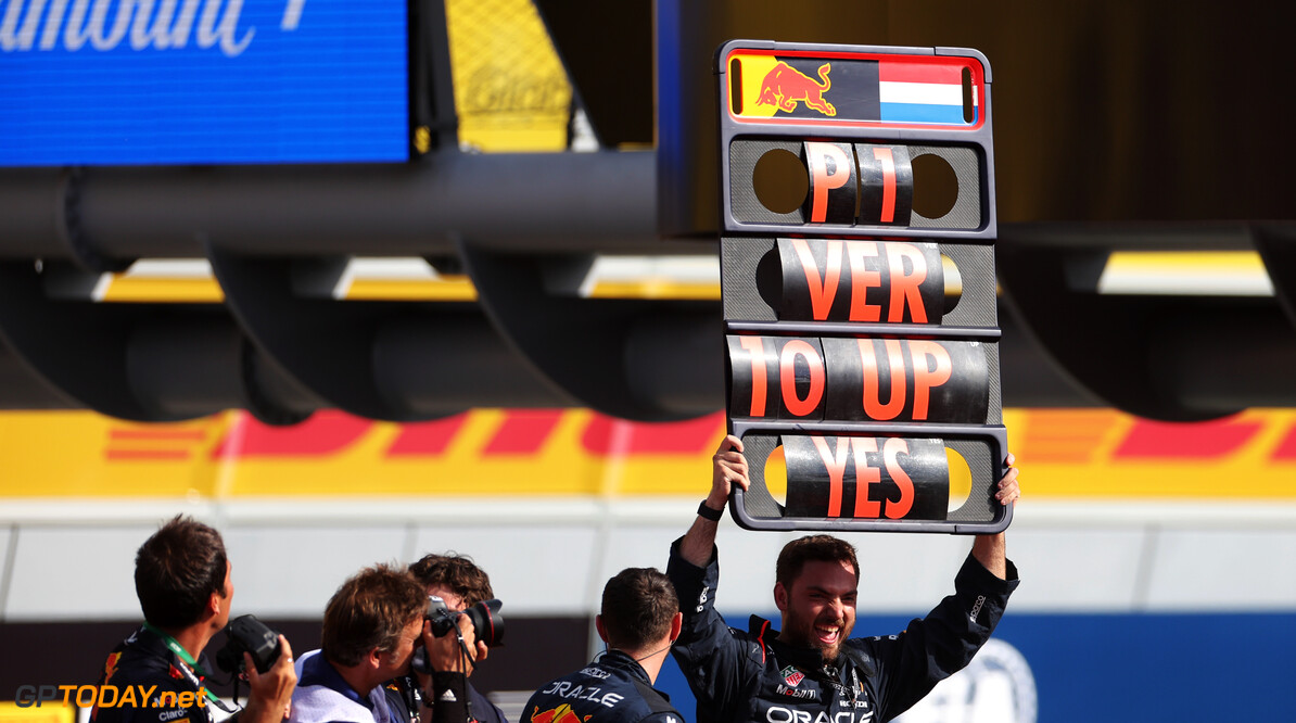 Formula One World Championship
Red Bull Racing celebrate 10 wins in a row for Max Verstappen (NLD) Red Bull Racing.

03.09.2023. Formula 1 World Championship, Rd 15, Italian Grand Prix, Monza, Italy, Race Day.

 - www.xpbimages.com, EMail: requests@xpbimages.com (C) Copyright: Staley / XPB Images
Motor Racing - Formula One World Championship - Italian Grand Prix - Race Day - Monza, Italy
XPB Images
Monza
Italy

Formel1 Formel F1 Formula 1 Formula1 GP Grand Prix Italy Italian