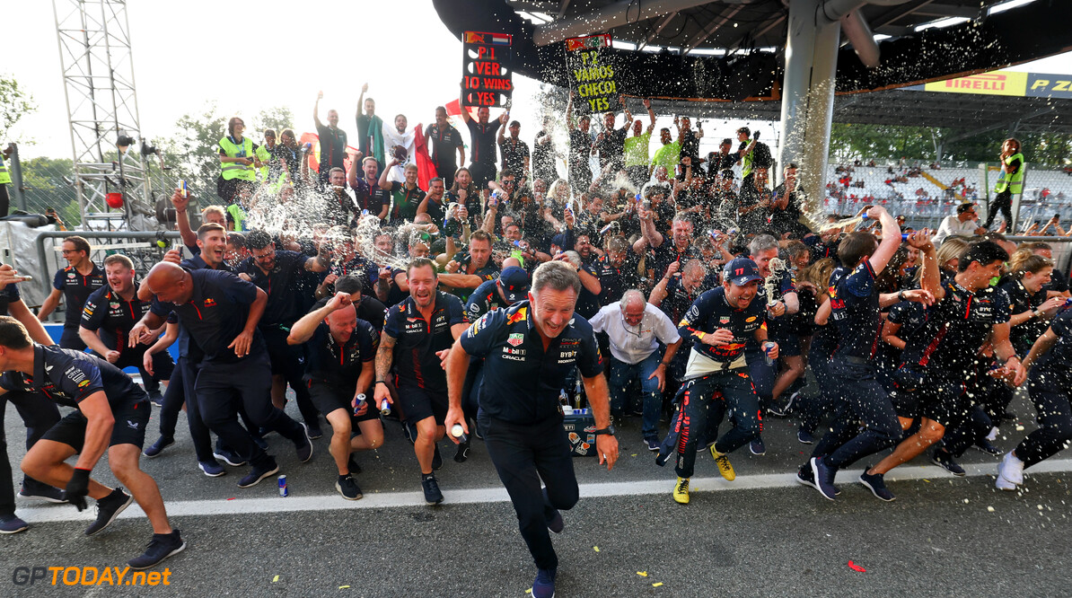 Formula One World Championship
Christian Horner (GBR) Red Bull Racing Team Principal and the team celebrate a 1-2 finish and 10 wins in a row for Max Verstappen (NLD) Red Bull Racing.

03.09.2023. Formula 1 World Championship, Rd 15, Italian Grand Prix, Monza, Italy, Race Day.

 - www.xpbimages.com, EMail: requests@xpbimages.com (C) Copyright: Coates / XPB Images
Motor Racing - Formula One World Championship - Italian Grand Prix - Race Day - Monza, Italy
XPB Images
Monza
Italy

Formel1 Formel F1 Formula 1 Formula1 GP Grand Prix Italy Italian