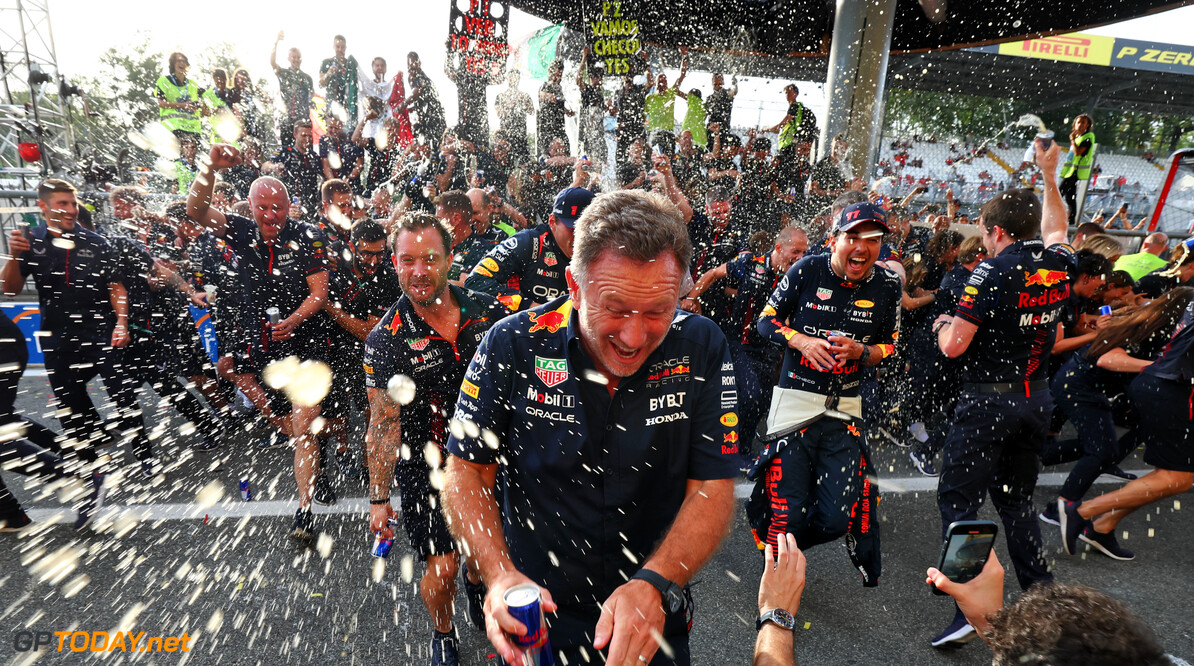 Formula One World Championship
Christian Horner (GBR) Red Bull Racing Team Principal and the team celebrate a 1-2 finish and 10 wins in a row for Max Verstappen (NLD) Red Bull Racing.

03.09.2023. Formula 1 World Championship, Rd 15, Italian Grand Prix, Monza, Italy, Race Day.

 - www.xpbimages.com, EMail: requests@xpbimages.com (C) Copyright: Coates / XPB Images
Motor Racing - Formula One World Championship - Italian Grand Prix - Race Day - Monza, Italy
XPB Images
Monza
Italy

Formel1 Formel F1 Formula 1 Formula1 GP Grand Prix Italy Italian