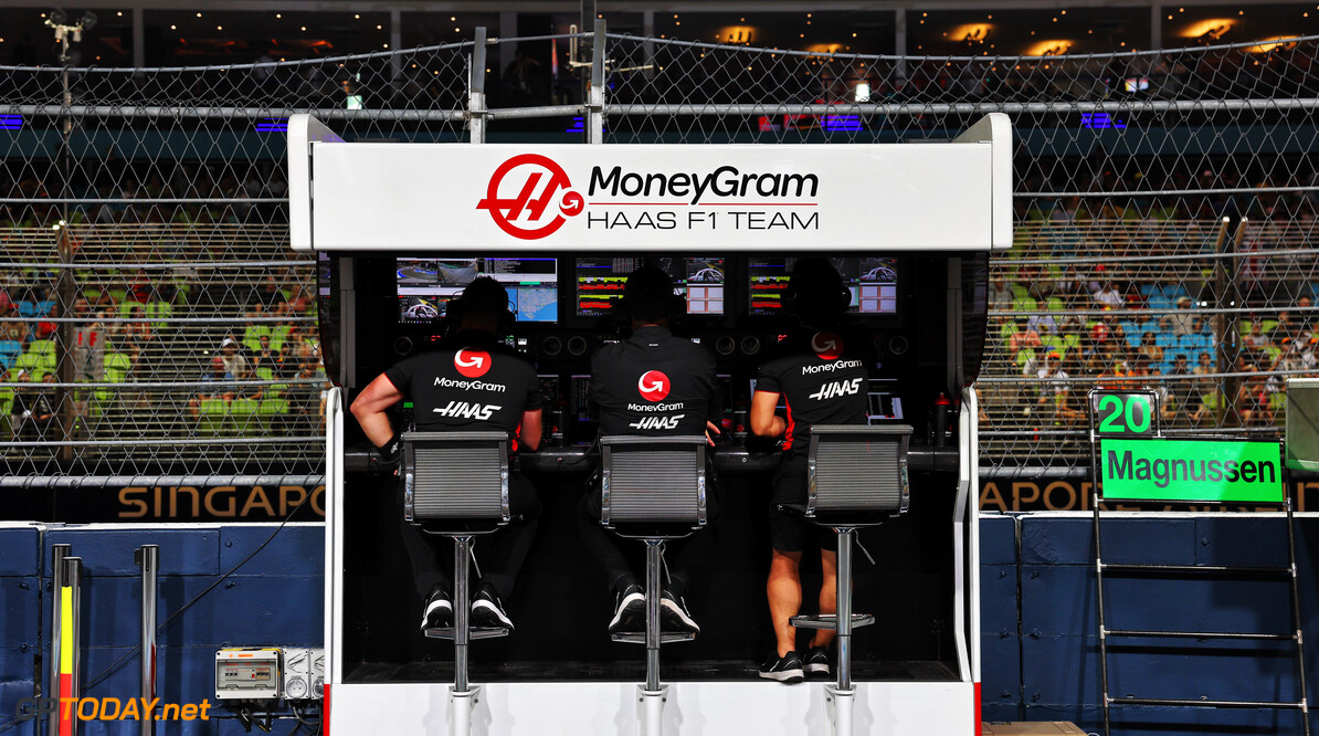 Formula One World Championship
Haas F1 Team pit gantry.

15.09.2023. Formula 1 World Championship, Rd 16, Singapore Grand Prix, Marina Bay Street Circuit, Singapore, Practice Day.

- www.xpbimages.com, EMail: requests@xpbimages.com (C) Copyright: Batchelor / XPB Images
Motor Racing - Formula One World Championship - Singapore Grand Prix - Practice Day - Singapore, Singapore
XPB Images
Singapore
Singapore

Formel1 Formel F1 Formula 1 Formula1 GP Grand Prix one Marina Ba