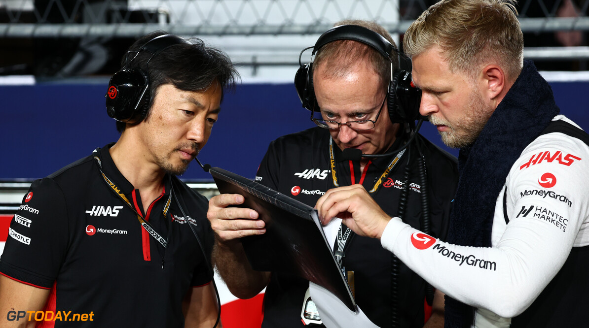 Formula One World Championship
Kevin Magnussen (DEN) Haas F1 Team with Ayao Komatsu (JPN) Haas F1 Team Race Engineer and Mark Slade (GBR) Haas F1 Team Race Engineer on the grid.

17.09.2023. Formula 1 World Championship, Rd 16, Singapore Grand Prix, Marina Bay Street Circuit, Singapore, Race Day.

 - www.xpbimages.com, EMail: requests@xpbimages.com (C) Copyright: Coates / XPB Images
Motor Racing - Formula One World Championship - Singapore Grand Prix - Race Day - Singapore, Singapore
XPB Images
Singapore
Singapore

Formel1 Formel F1 Formula 1 Formula1 GP Grand Prix one Marina Ba