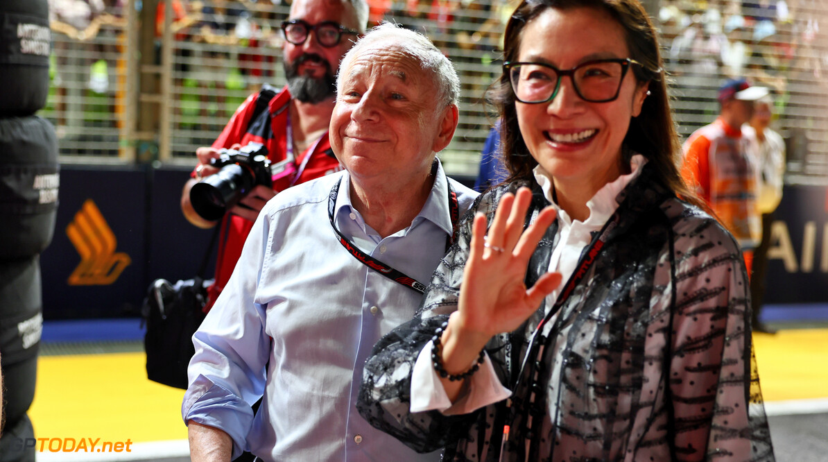 Formula One World Championship
Jean Todt (FRA) FIA President with his wife Michelle Yeoh (MAL) on the grid.

17.09.2023. Formula 1 World Championship, Rd 16, Singapore Grand Prix, Marina Bay Street Circuit, Singapore, Race Day.

- www.xpbimages.com, EMail: requests@xpbimages.com (C) Copyright: Batchelor / XPB Images
Motor Racing - Formula One World Championship - Singapore Grand Prix - Race Day - Singapore, Singapore
XPB Images
Singapore
Singapore

Formel1 Formel F1 Formula 1 Formula1 GP Grand Prix one Marina Ba