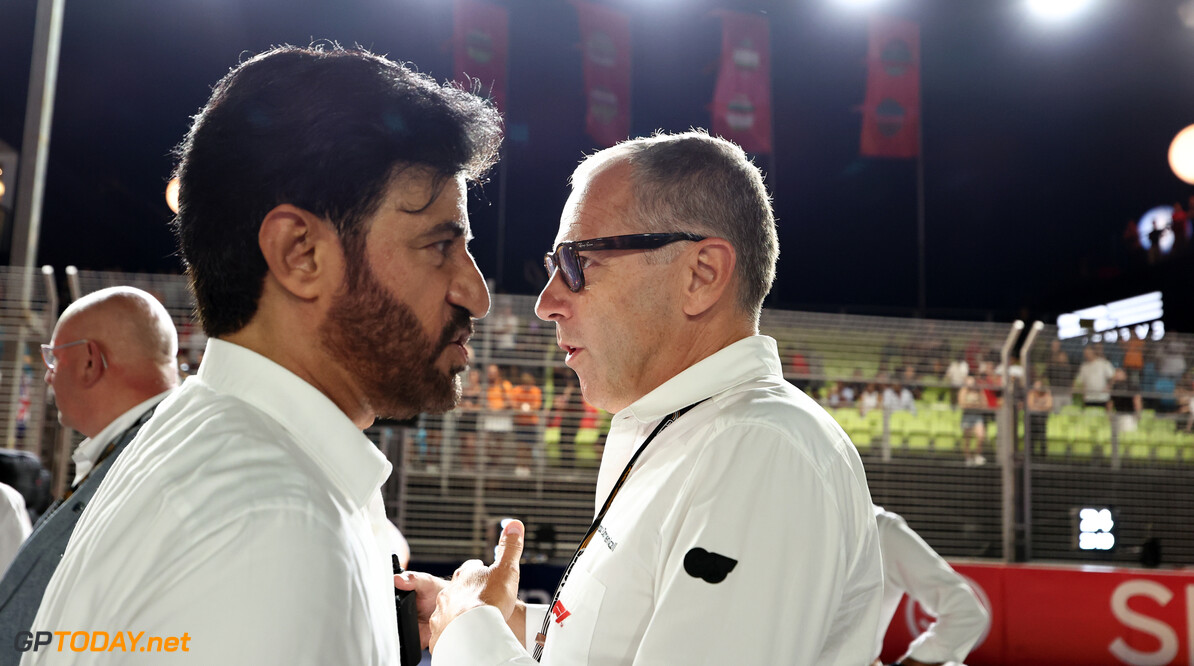 Formula One World Championship
(L to R): Mohammed Bin Sulayem (UAE) FIA President with Stefano Domenicali (ITA) Formula One President and CEO on the grid.

17.09.2023. Formula 1 World Championship, Rd 16, Singapore Grand Prix, Marina Bay Street Circuit, Singapore, Race Day.

- www.xpbimages.com, EMail: requests@xpbimages.com (C) Copyright: Moy / XPB Images
Motor Racing - Formula One World Championship - Singapore Grand Prix - Race Day - Singapore, Singapore
XPB Images
Singapore
Singapore

Formel1 Formel F1 Formula 1 Formula1 GP Grand Prix one Marina Ba