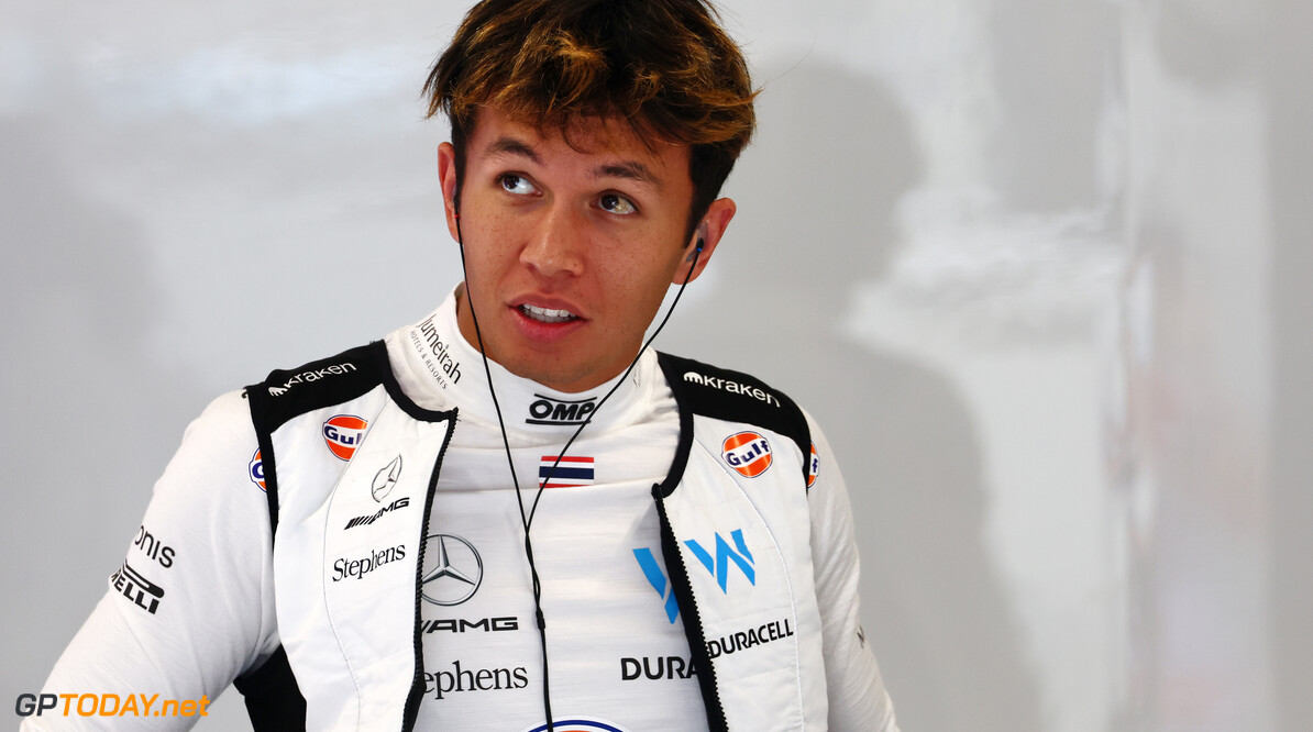 Rosberg wijst Albon aan als ideale Perez-vervanger