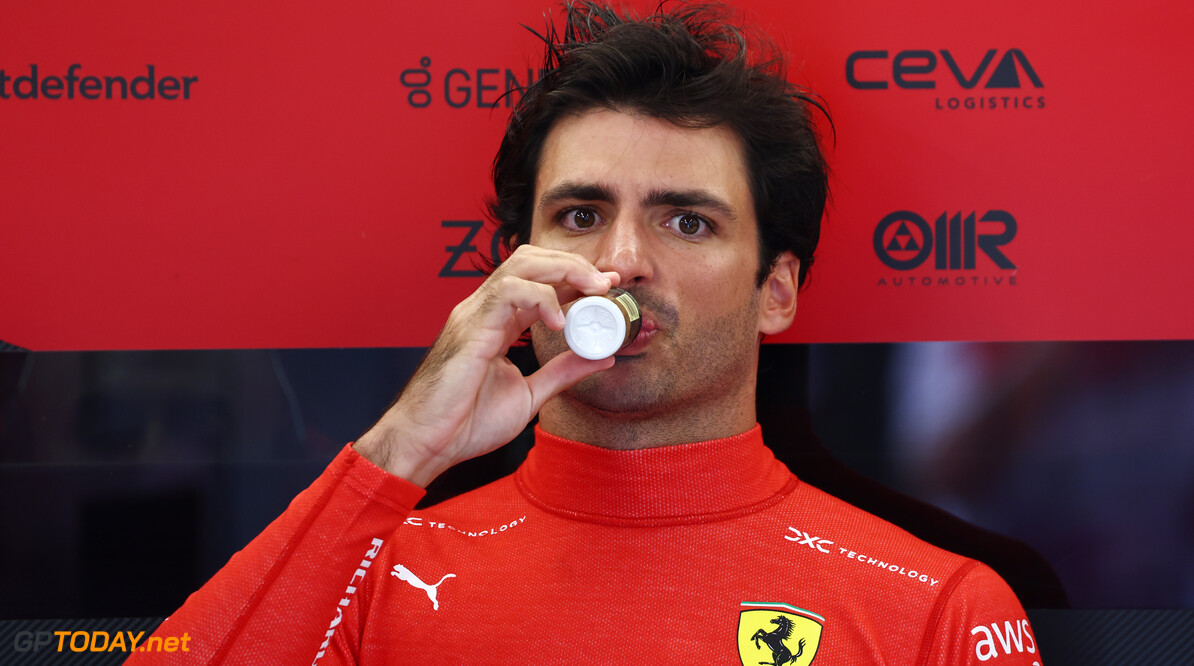 Sainz hekelt FIA: "We hoorden dat via de media"