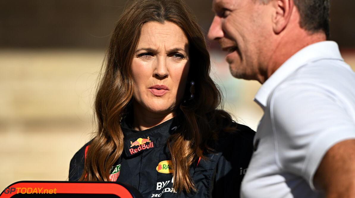 Formula One World Championship
(L to R): Drew Barrymore (USA) Actress with Christian Horner (GBR) Red Bull Racing Team Principal.

19.10.2023. Formula 1 World Championship, Rd 19, United States Grand Prix, Austin, Texas, USA, Preparation Day.

- www.xpbimages.com, EMail: requests@xpbimages.com (C) Copyright: Price / XPB Images
Motor Racing - Formula One World Championship - United States Grand Prix - Preparation Day - Austin, USA
XPB Images
Austin
USA

Formel1 Formel F1 Formula 1 Formula1 GP Grand Prix one Circuit o