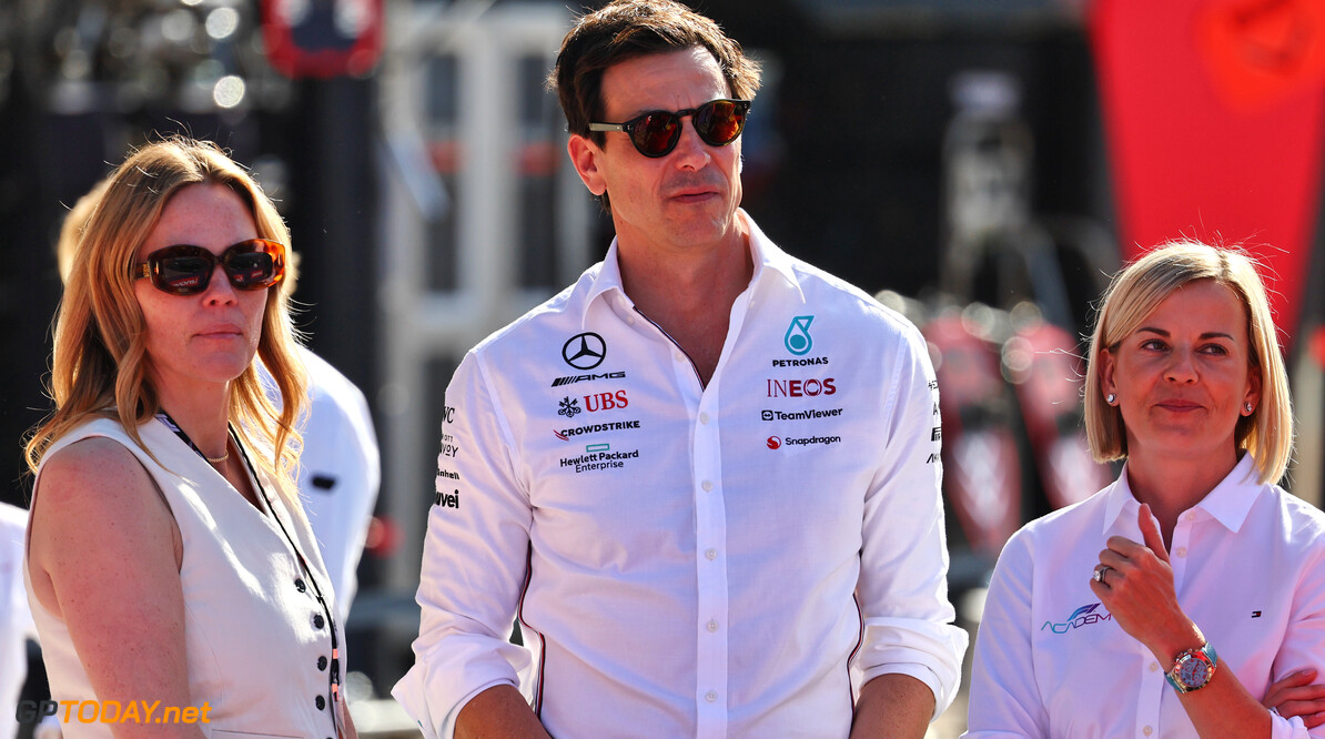 Formula One World Championship
(L to R): Penni Thow (CDN) Copper Founding Partner and President / Project 44 Business Management with Toto Wolff (GER) Mercedes AMG F1 Shareholder and Executive Director and Susie Wolff (GBR) F1 Academy Managing Director.

21.10.2023. Formula 1 World Championship, Rd 19, United States Grand Prix, Austin, Texas, USA, Sprint Day.

- www.xpbimages.com, EMail: requests@xpbimages.com (C) Copyright: Batchelor / XPB Images
Motor Racing - Formula One World Championship - United States Grand Prix - Sprint Day - Austin, USA
XPB Images
Austin
USA

Formel1 Formel F1 Formula 1 Formula1 GP Grand Prix one Circuit o