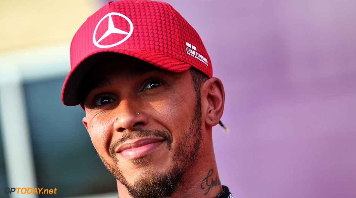 'Hamilton stapt mogelijk per direct over naar Ferrari'