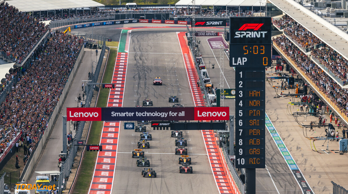 Formula One World Championship
Max Verstappen (NLD) Red Bull Racing RB19 leads Charles Leclerc (MON) Ferrari SF-23 at the start of Sprint.

21.10.2023. Formula 1 World Championship, Rd 19, United States Grand Prix, Austin, Texas, USA, Sprint Day.

- www.xpbimages.com, EMail: requests@xpbimages.com (C) Copyright: Bearne / XPB Images
Motor Racing - Formula One World Championship - United States Grand Prix - Sprint Day - Austin, USA
XPB Images
Austin
USA

Formel1 Formel F1 Formula 1 Formula1 GP Grand Prix one Circuit o