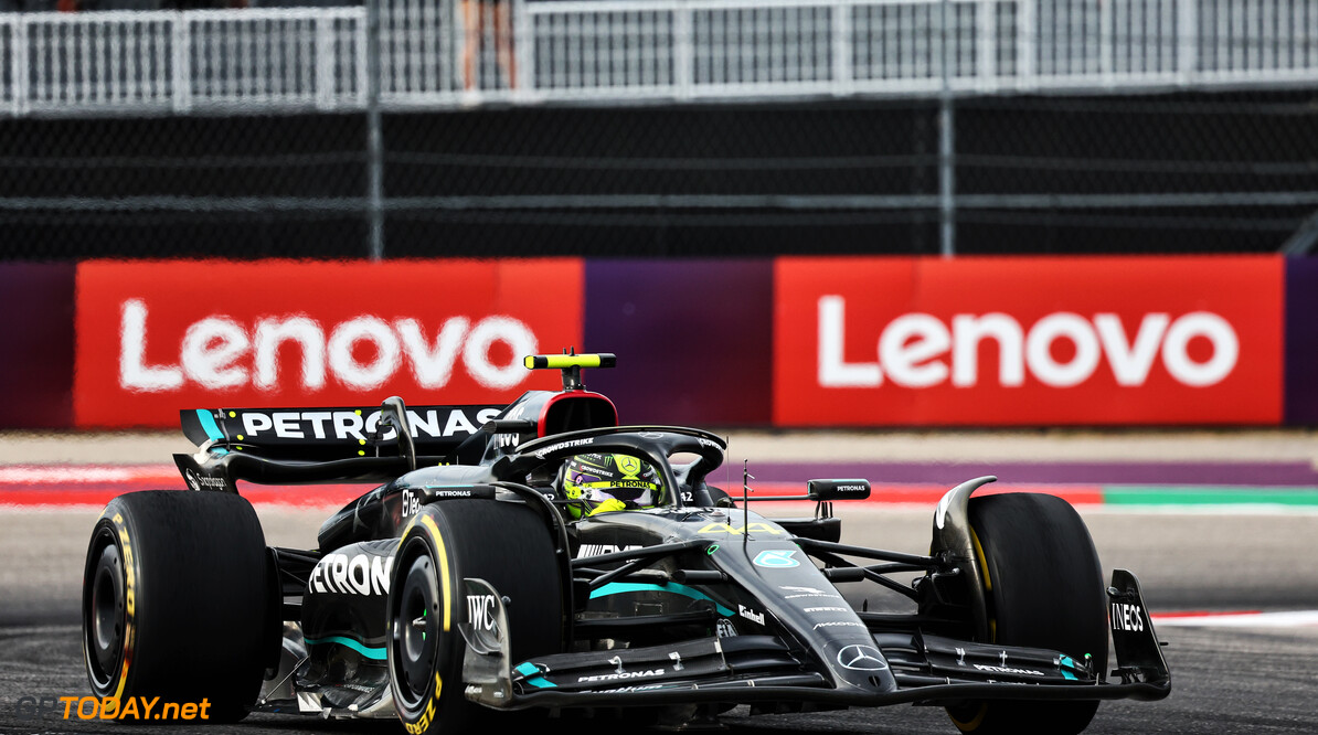 Mercedes 'schaamt' zich na diskwalificatie Hamilton