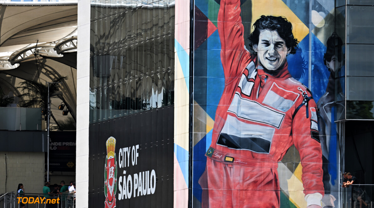 Formula One World Championship
Circuit atmosphere - Ayrton Senna mural. 

04.11.2023. Formula 1 World Championship, Rd 21, Brazilian Grand Prix, Sao Paulo, Brazil, Sprint Day.

- www.xpbimages.com, EMail: requests@xpbimages.com (C) Copyright: Price / XPB Images
Motor Racing - Formula One World Championship - Brazilian Grand Prix - Sprint Day - Sao Paulo, Brazil
XPB Images
Sao Paulo
Brazil

Formel1 Formel F1 Formula 1 Formula1 GP Grand Prix one November