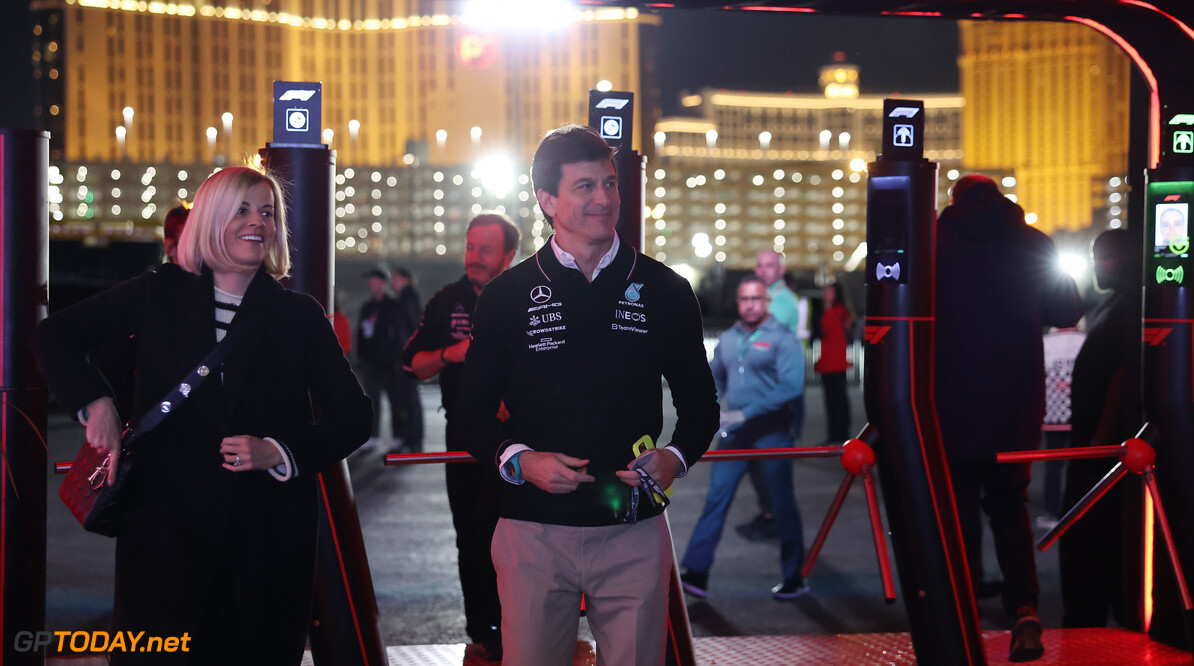 Formula One World Championship
(L to R): Susie Wolff (GBR) F1 Academy Managing Director with husband Toto Wolff (GER) Mercedes AMG F1 Shareholder and Executive Director.

15.11.2023. Formula 1 World Championship, Rd 22, Las Vegas Grand Prix, Las Vegas, Nevada, USA, Preparation Day.

- www.xpbimages.com, EMail: requests@xpbimages.com (C) Copyright: Bearne / XPB Images
Motor Racing - Formula One World Championship - Las Vegas Grand Prix - Preparation Day - Las Vegas, Nevada, USA
XPB Images
Las Vegas
USA

Formel1 Formel F1 Formula 1 Formula1 GP Grand Prix one Las Vegas
