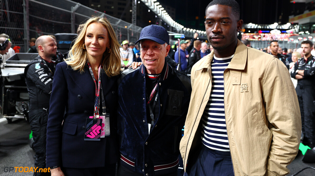 Formula One World Championship
Tommy Hilfiger (USA) (Centre) with his wife Dee Hilfiger (USA) (Left).

18.11.2023. Formula 1 World Championship, Rd 22, Las Vegas Grand Prix, Las Vegas, Nevada, USA, Race Day.

 - www.xpbimages.com, EMail: requests@xpbimages.com (C) Copyright: Coates / XPB Images
Motor Racing - Formula One World Championship - Las Vegas Grand Prix - Race Day - Las Vegas, Nevada, USA
XPB Images
Las Vegas
USA

Formel1 Formel F1 Formula 1 Formula1 GP Grand Prix one Las Vegas
