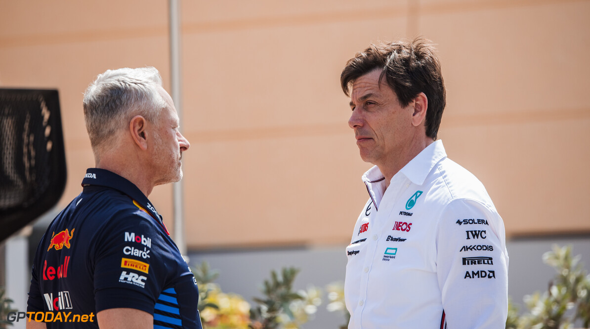 Formula One World Championship
(L to R): Jonathan Wheatley (GBR) Red Bull Racing Team Manager with Toto Wolff (GER) Mercedes AMG F1 Shareholder and Executive Director.

21.02.2024. Formula 1 Testing, Sakhir, Bahrain, Day One.

- www.xpbimages.com, EMail: requests@xpbimages.com (C) Copyright: Bearne / XPB Images
Motor Racing - Formula One Testing - Day One - Sakhir, Bahrain
xpbimages.com
Sakhir
Bahrain

Formel1 Formel F1 Formula 1 Formula1 Test Testing one Bahrain In