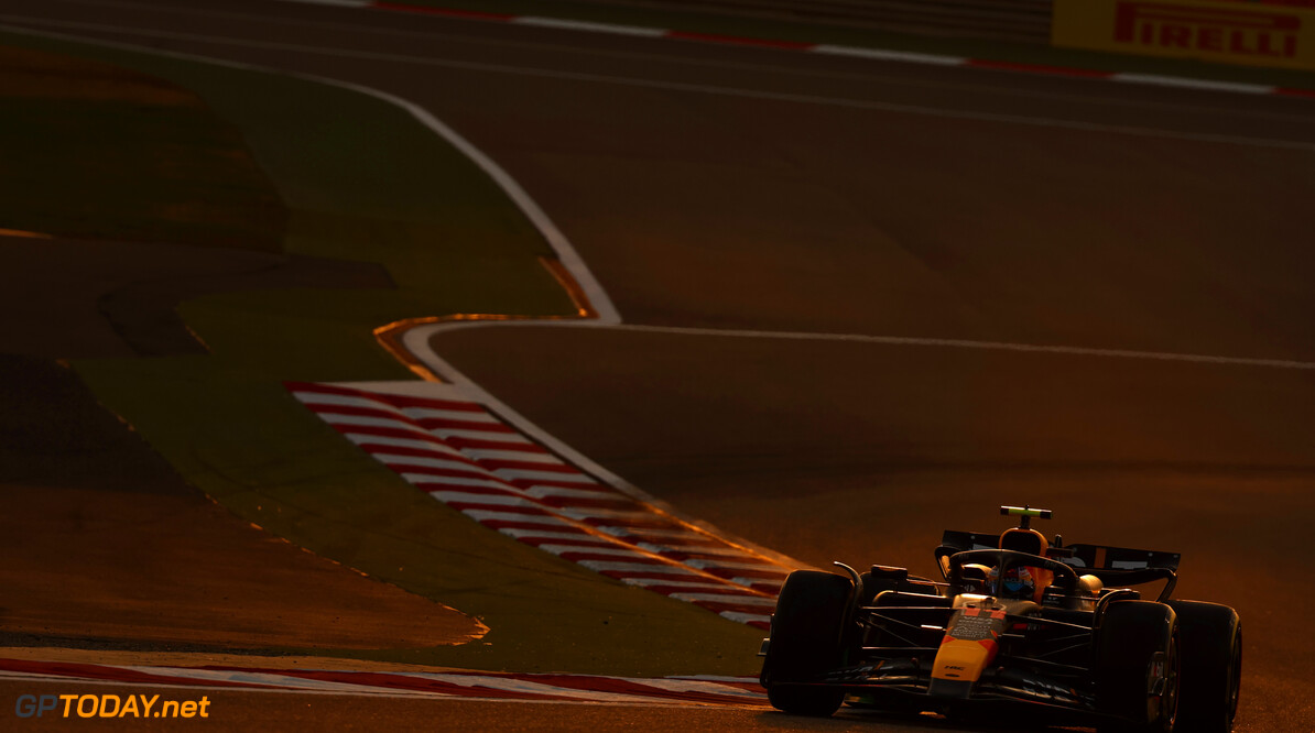<b> Middagupdate Bahrein: </b> Verstappen doet rustig aan, Leclerc is razendsnel