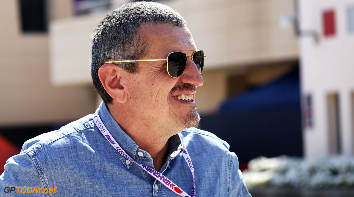 Formula One World Championship
Guenther Steiner (ITA) RTL F1 TV Presenter.

29.02.2024. Formula 1 World Championship, Rd 1, Bahrain Grand Prix, Sakhir, Bahrain, Practice Day

- www.xpbimages.com, EMail: requests@xpbimages.com (C) Copyright: Bearne / XPB Images
Motor Racing - Formula One World Championship - Bahrain Grand Prix - Practice Day - Sakhir, Bahrain
xpbimages.com
Sakhir
Bahrain

Formel1 Formel F1 Formula 1 Formula1 GP Grand Prix one Bahrain I