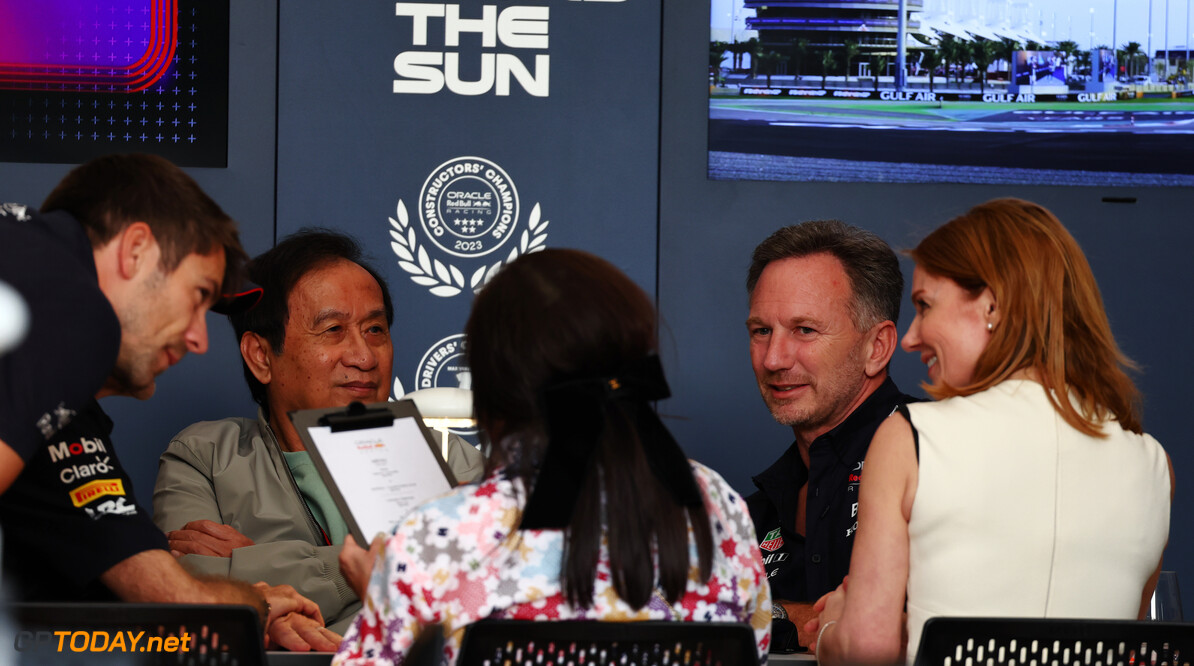 Formula One World Championship
(L to R): Chalerm Yoovidhya (THA) Red Bull Racing Co-Owner with his wife; Christian Horner (GBR) Red Bull Racing Team Principal, and his wife Geri Horner (GBR) Singer.

02.03.2024. Formula 1 World Championship, Rd 1, Bahrain Grand Prix, Sakhir, Bahrain, Race Day.

 - www.xpbimages.com, EMail: requests@xpbimages.com (C) Copyright: Coates / XPB Images
Motor Racing - Formula One World Championship - Bahrain Grand Prix - Race Day - Sakhir, Bahrain
xpbimages.com
Sakhir
Bahrain

Formel1 Formel F1 Formula 1 Formula1 GP Grand Prix one Bahrain I